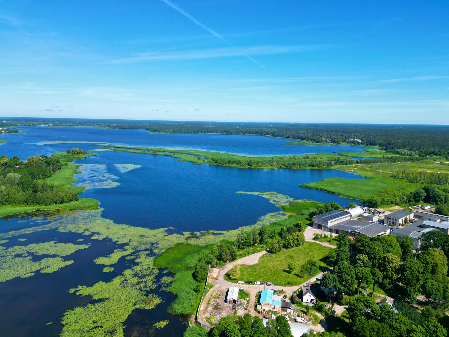 Brekšu iela 8, Rīga