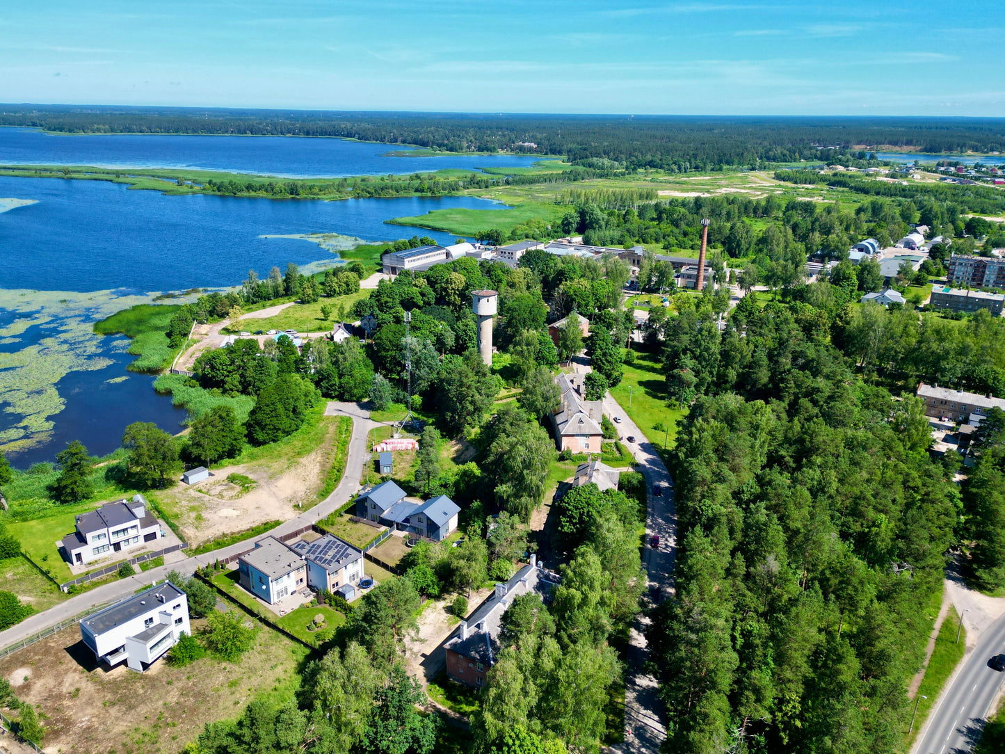 Brekšu iela 8, Rīga